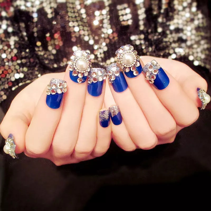 Glamorous Rhinestone-Embellished Press-On Nail Tips
