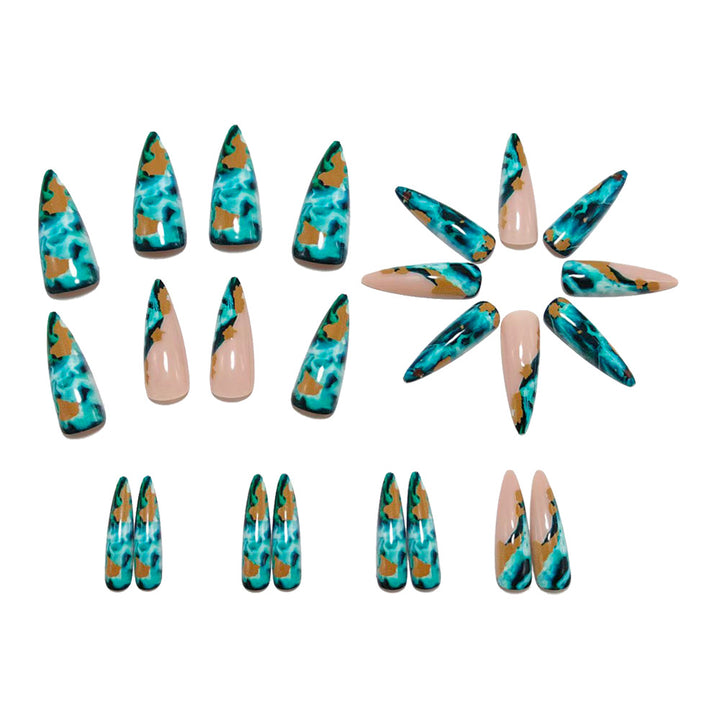 Artificial nails in luxurious marble and gold design Kalsten