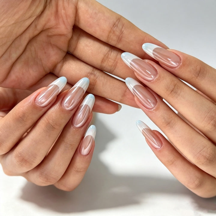 Artificial nails with transparent and modern French tips Kalsten