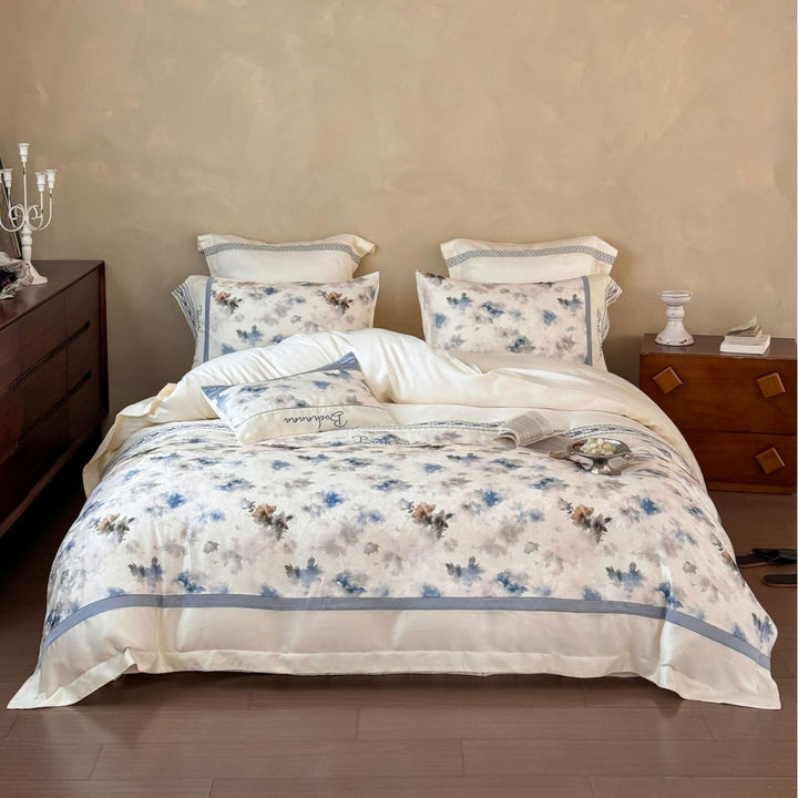 Bedding set with delicate butterfly print and reversible cover