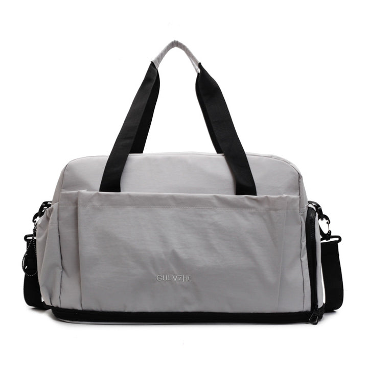 Sporty Travel Bag with Durable and Water-Repellent Material Kalsten