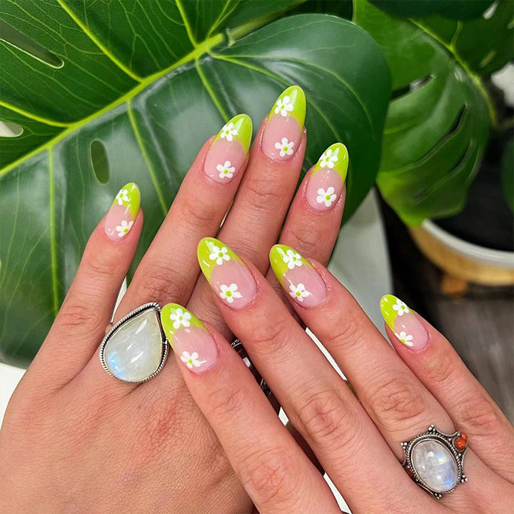 Artificial nail set with unique patterns Kalsten