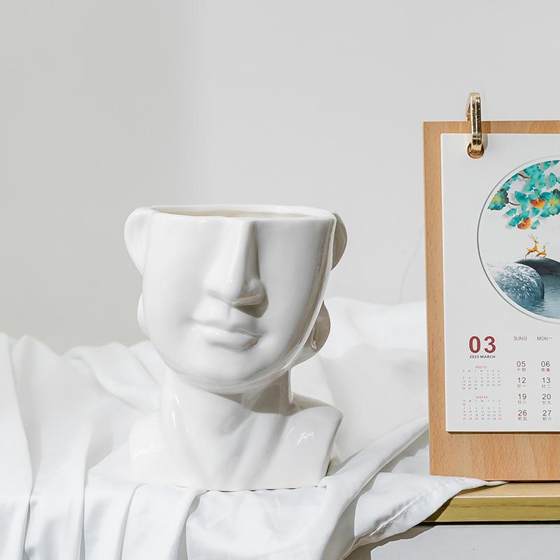 Artistic Face-Shaped Planter