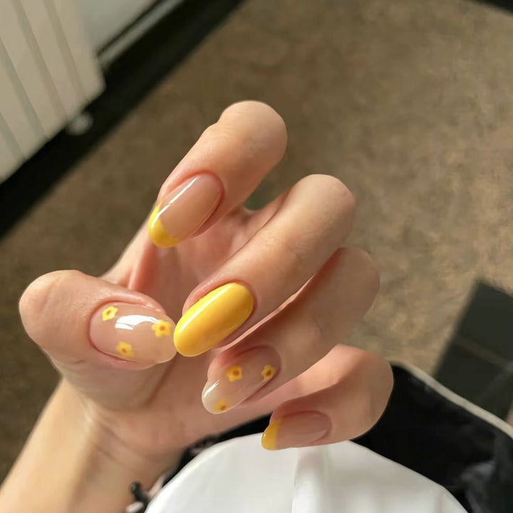 Artistic Floral Nail Art Enhancements