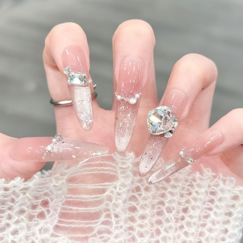 Glamorous artificial nails with crystal accents Kalsten