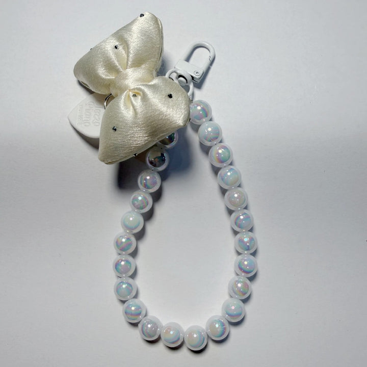 Stylish Beaded Keychain with Bow kalsten