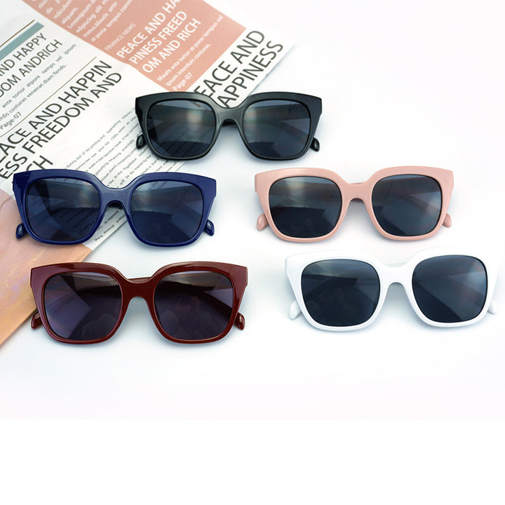 Women Fashion oversized Sunglasses with striking Frame Kalsten