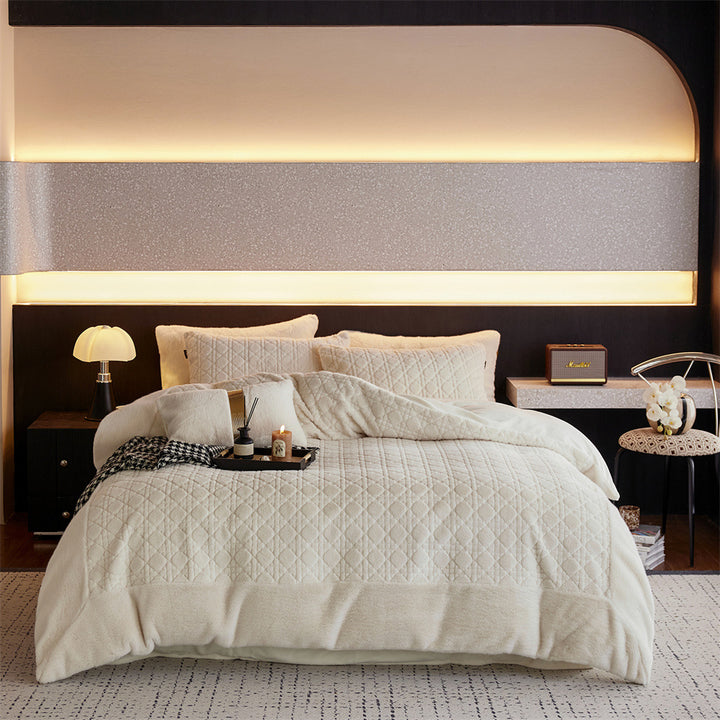 Quilted bedding set made of soft microfiber with diamond stitching