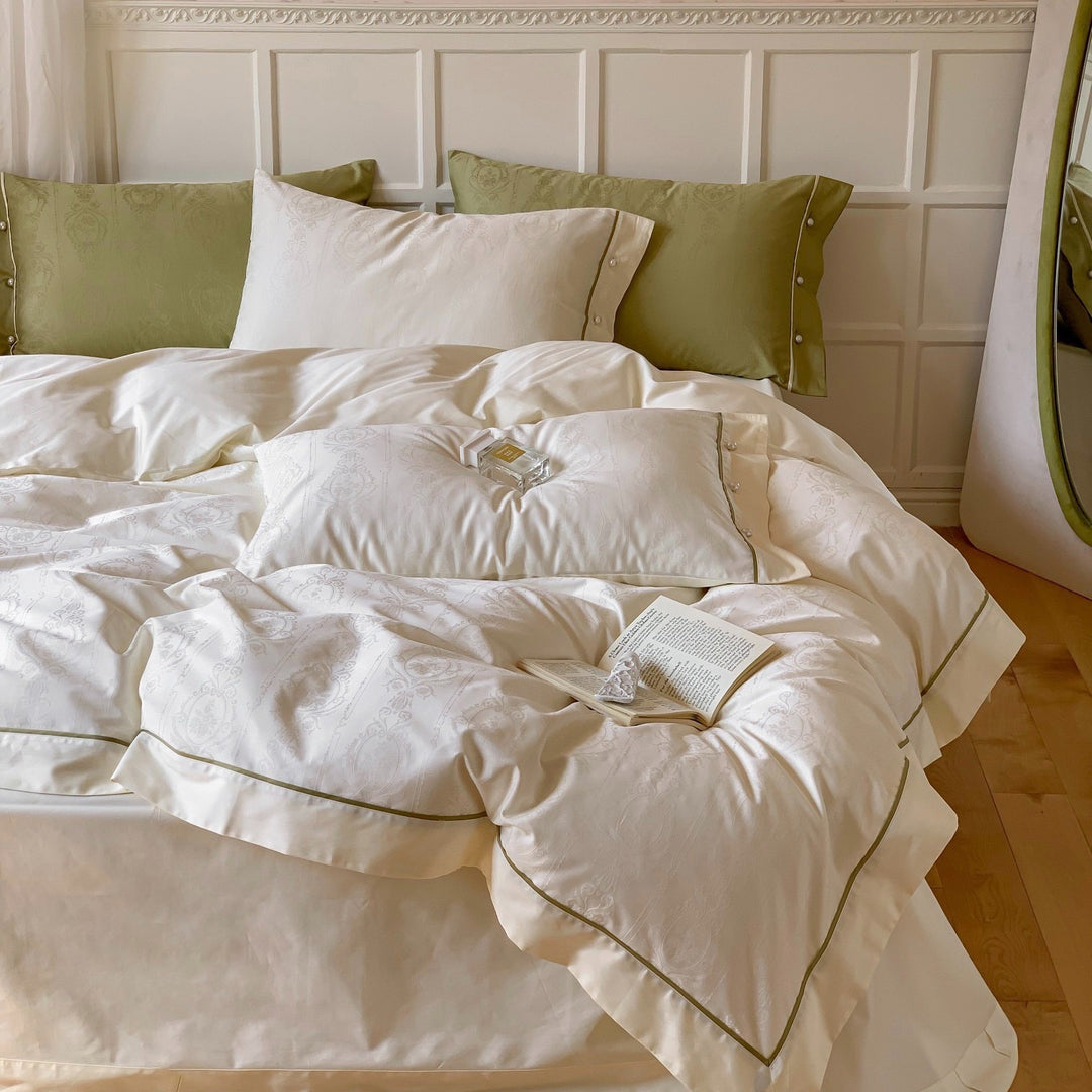 Luxurious cotton satin bed linen set with damask jacquard and contrasting piping