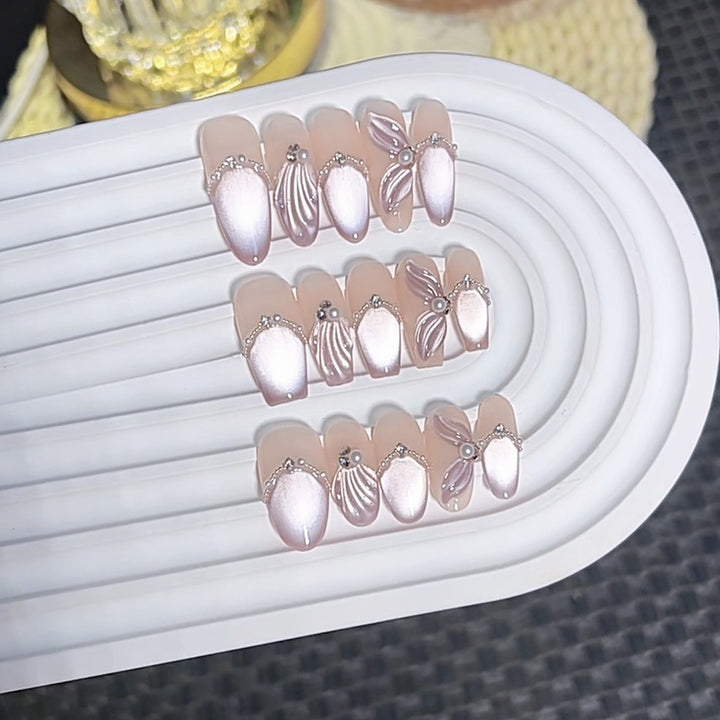 Decorative Press-On Nail Set with Elegant Embellishments Kalsten