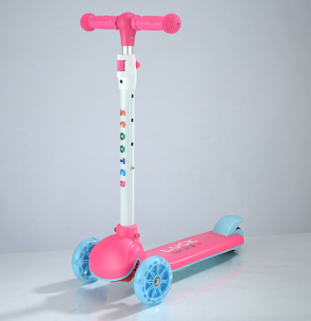 Sturdy Three-Wheeled Kick Scooter Kalsten
