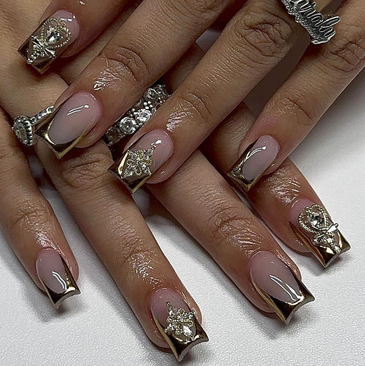 Artful Nail Extensions with Gold Accents Kalsten