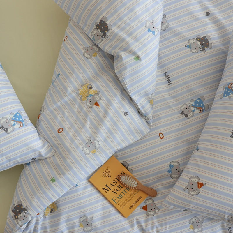 Playful cotton percale bedding set with watercolor dog illustrations