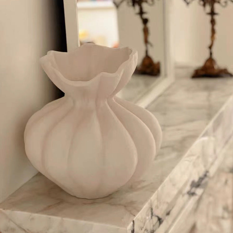 Elegant Floral Shaped Decorative Vase