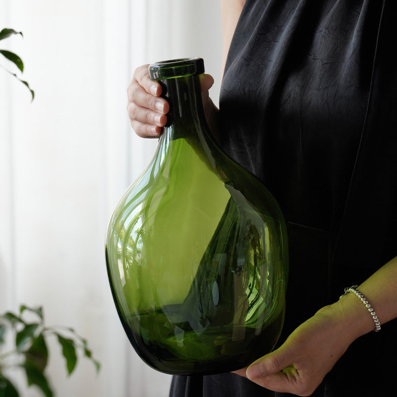 Elegant Glass Vase Kalsten