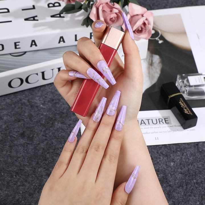 Artificial nails in elegant geometric design Kalsten