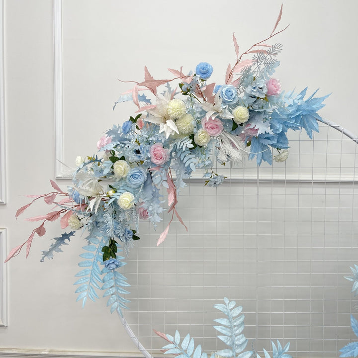 Autumn-Themed Decorative Floral Garland