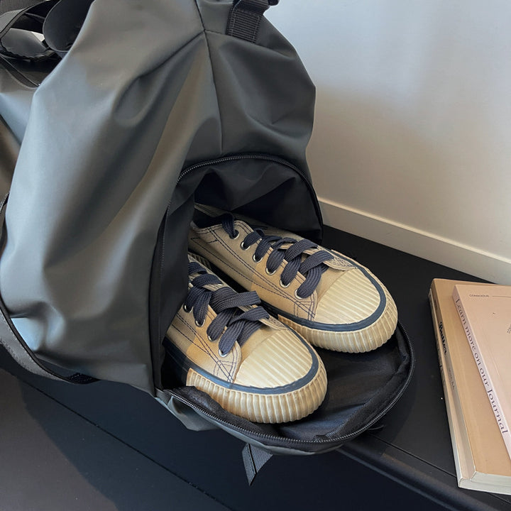 Sporty Travel Bag With Maximum Functionality Kalsten