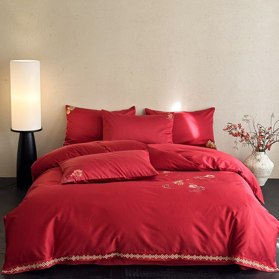 Pure cotton satin bedding set with golden embroidery and ornamental border