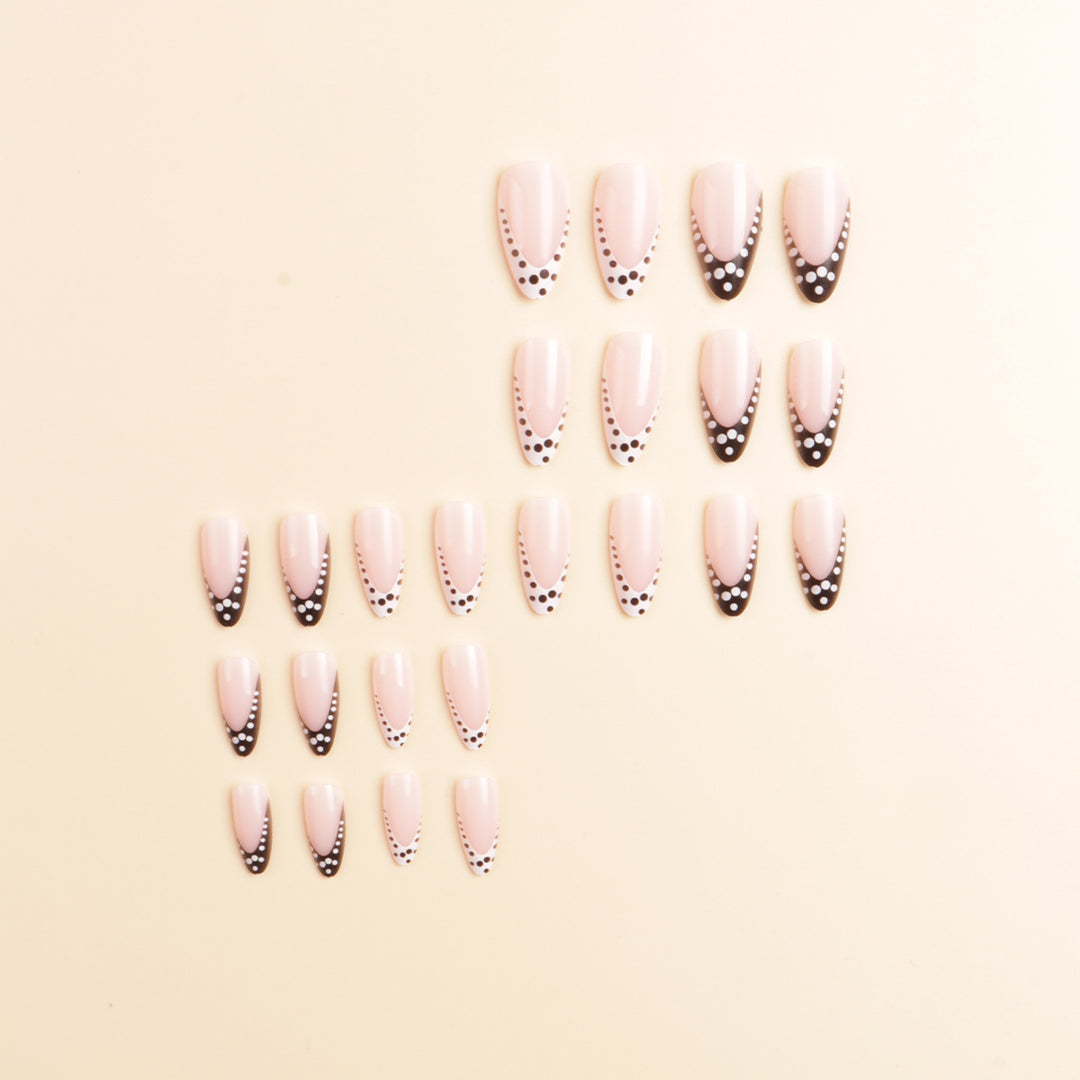 Elegant Artistic Nail Extensions Kalsten