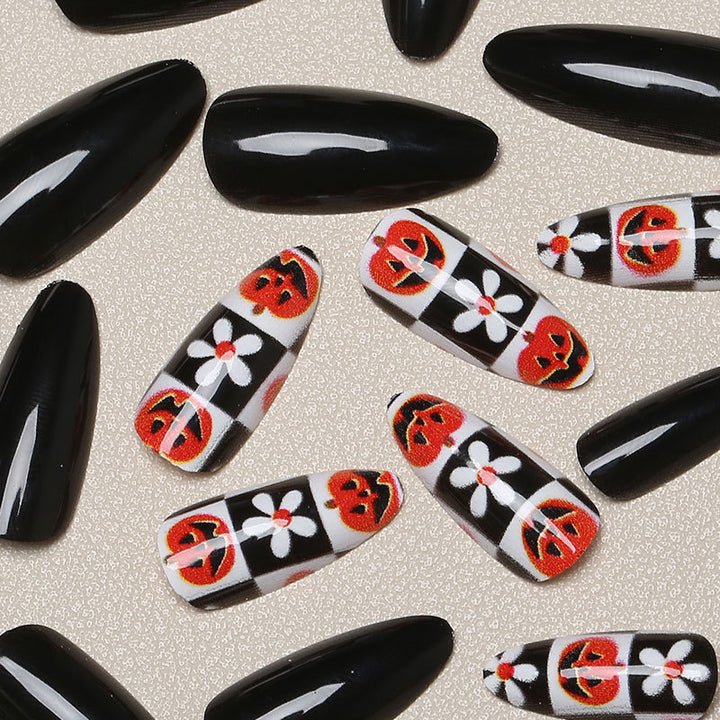 Halloween Themed Nail Art