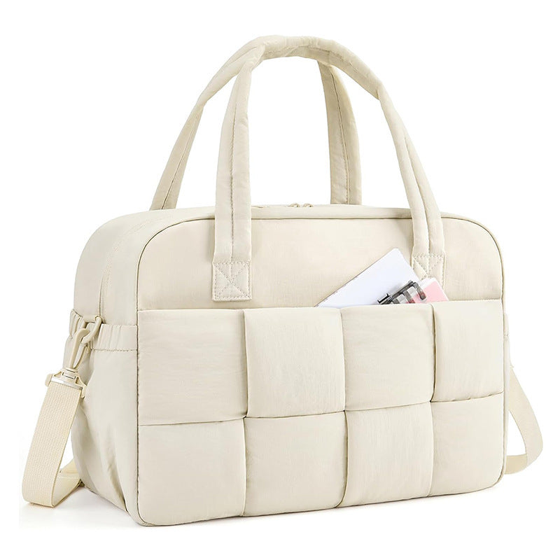 Practical and Stylish Travel Bag with Structured Design Kalsten