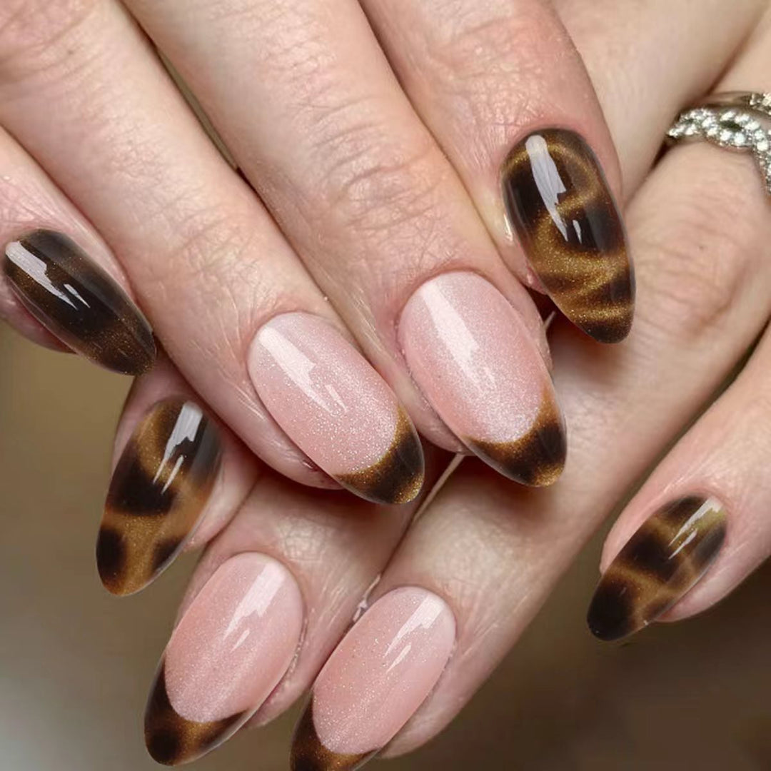 Artifical nails with elegant tortoiseshell tips Kalsten