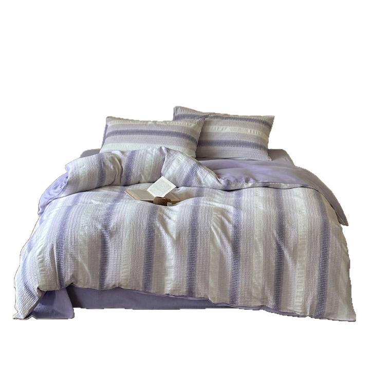 Striped bedding set made of cotton muslin with waffle texture
