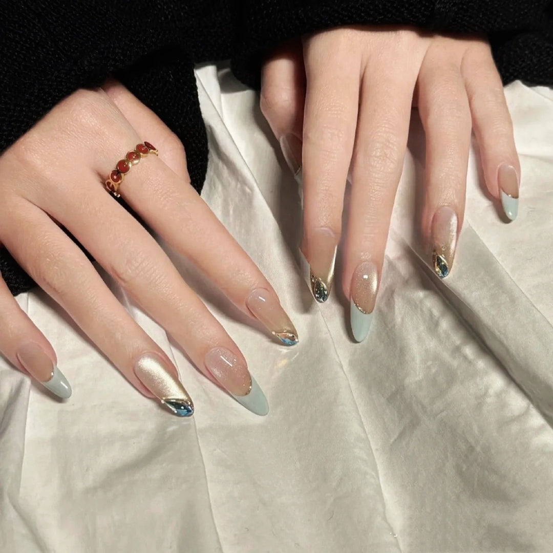 Thematic Character-Embellished Press-On Nail Set Kalsten