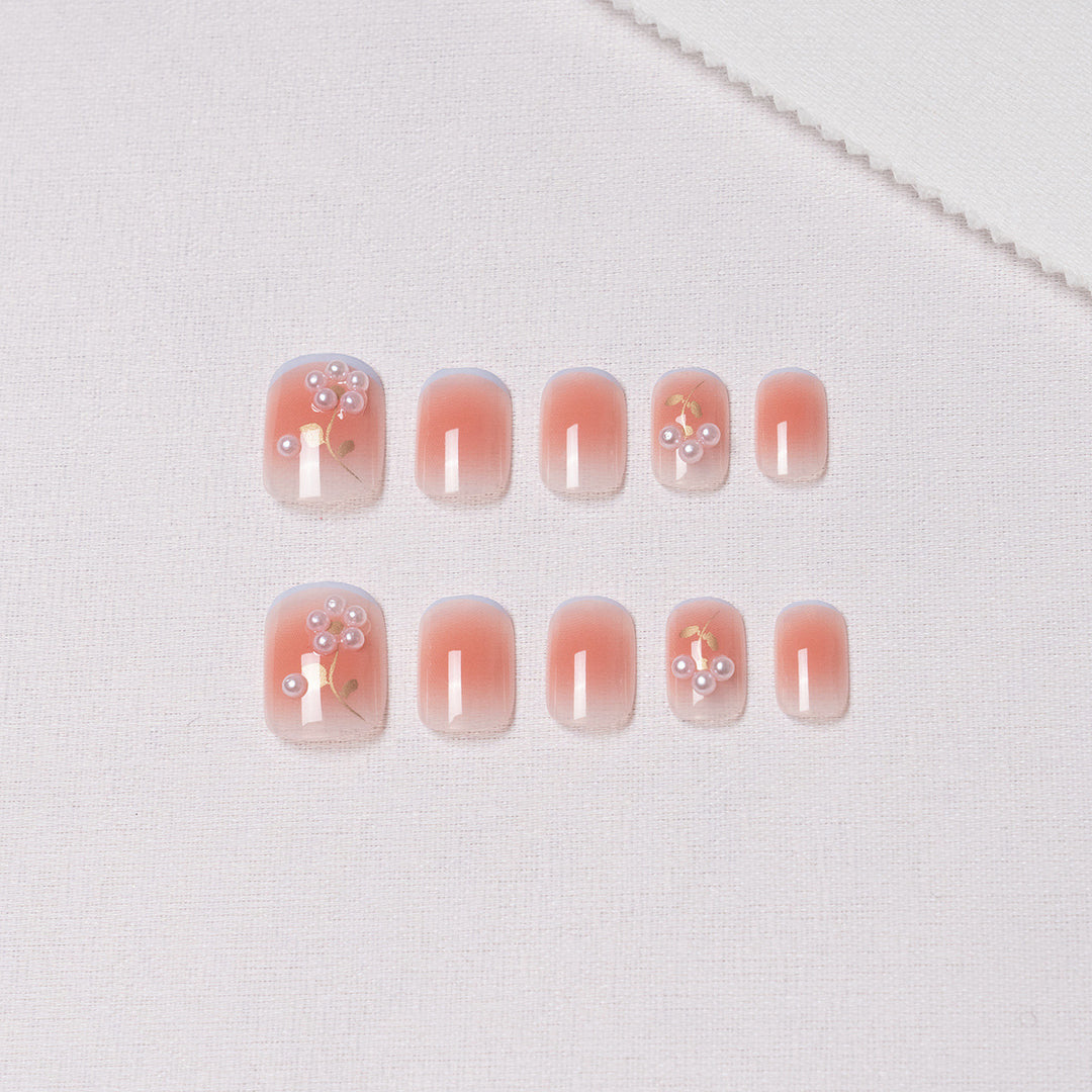 Floral Decorative Press-On Nail Art