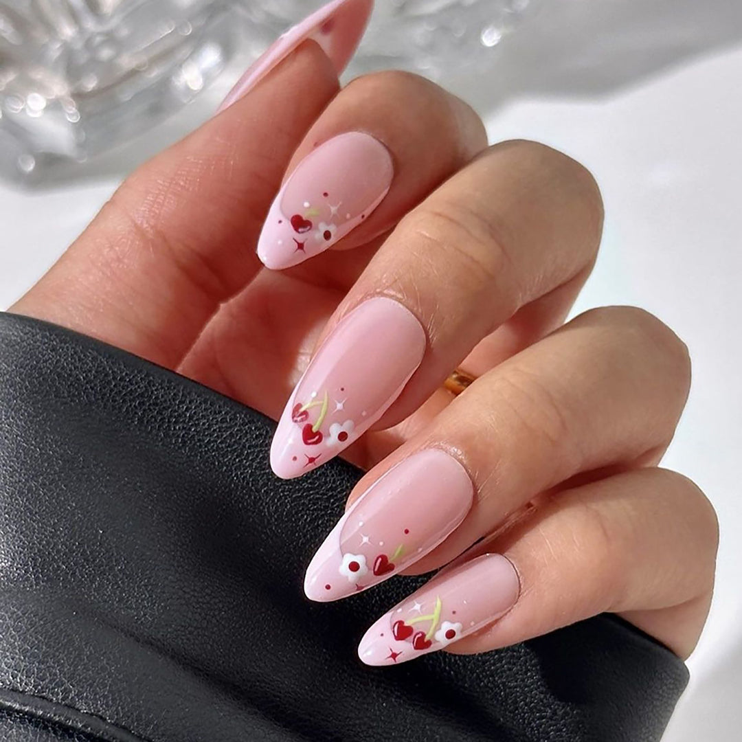 Heart-Themed Artistic Press-On Nails