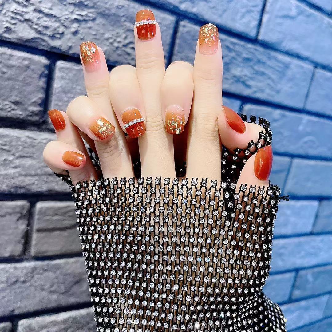 Stylish Nail Art Kalsten