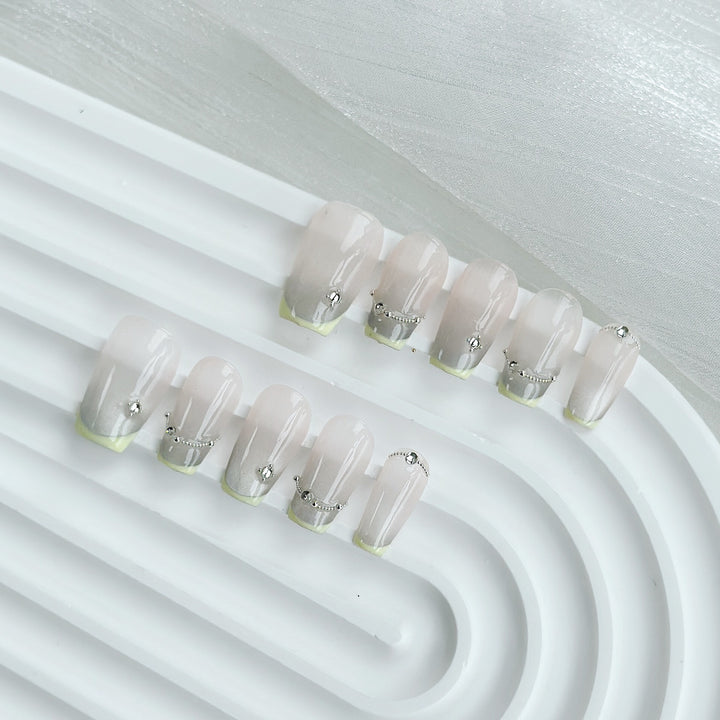 Butterfly-Embellished Press-On Nail Set