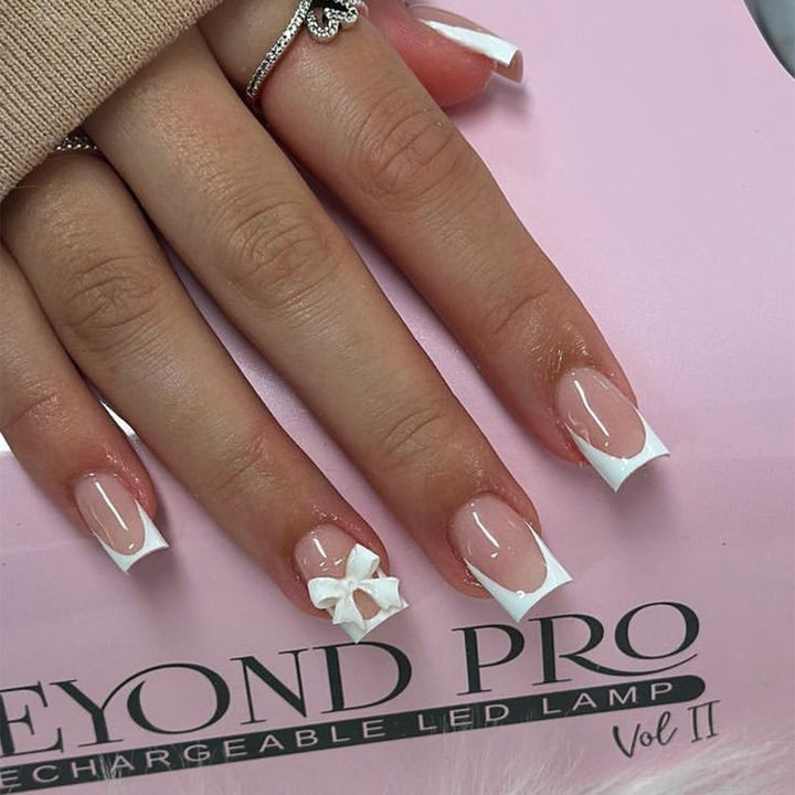 Acrylic nail set with luxurious crystal accents Kalsten