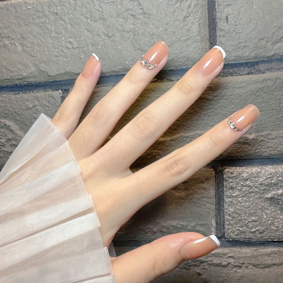 Elegant Nail Art Kalsten