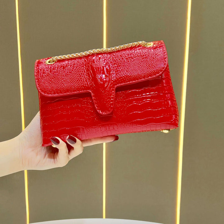 Elegant Crocodile-Effect Clutch Bag