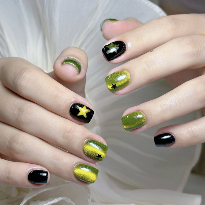 Artistic Star-Embellished Nail Art Set