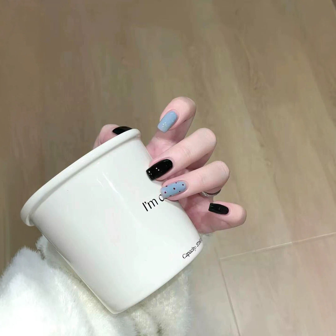 Artistic Press-On Nail Art with Creative Designs