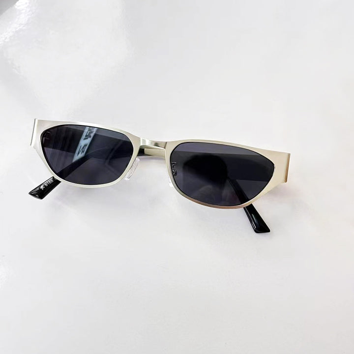 Fashionable sunglasses with elegant design Kalsten