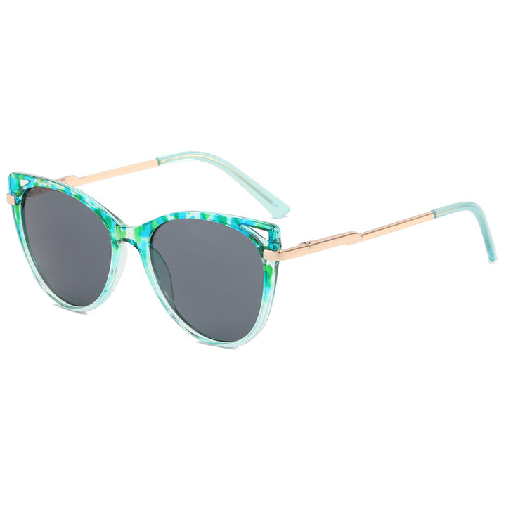 Ladies trendy cat-eye sunglasses with mirrored lenses Kalsten