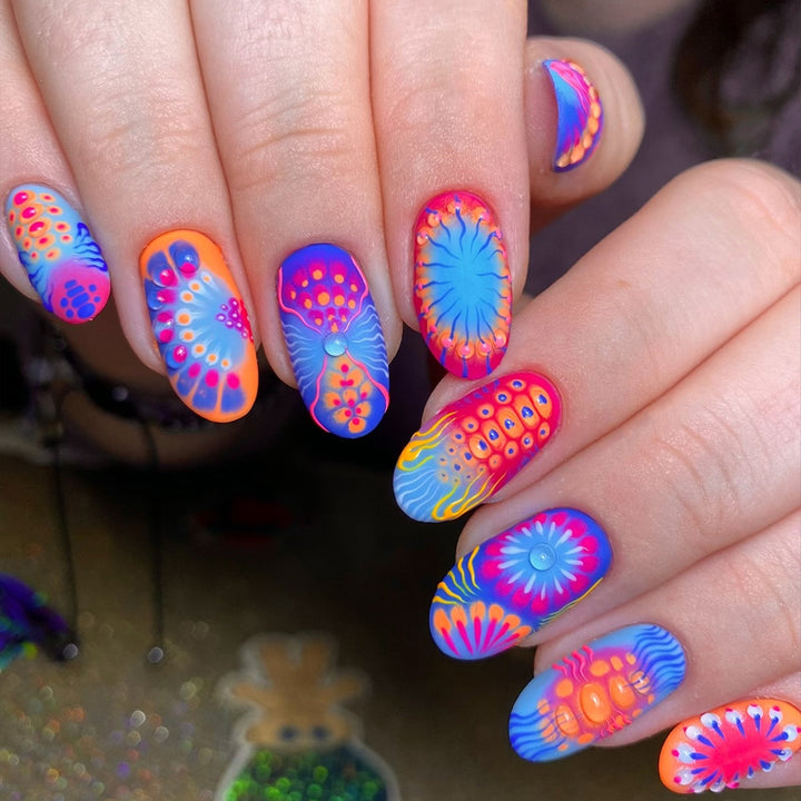 Creative and Artistic Press-on Nails Kalsten