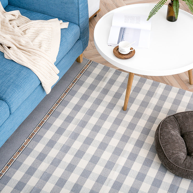 Flat-woven living and dining room rug