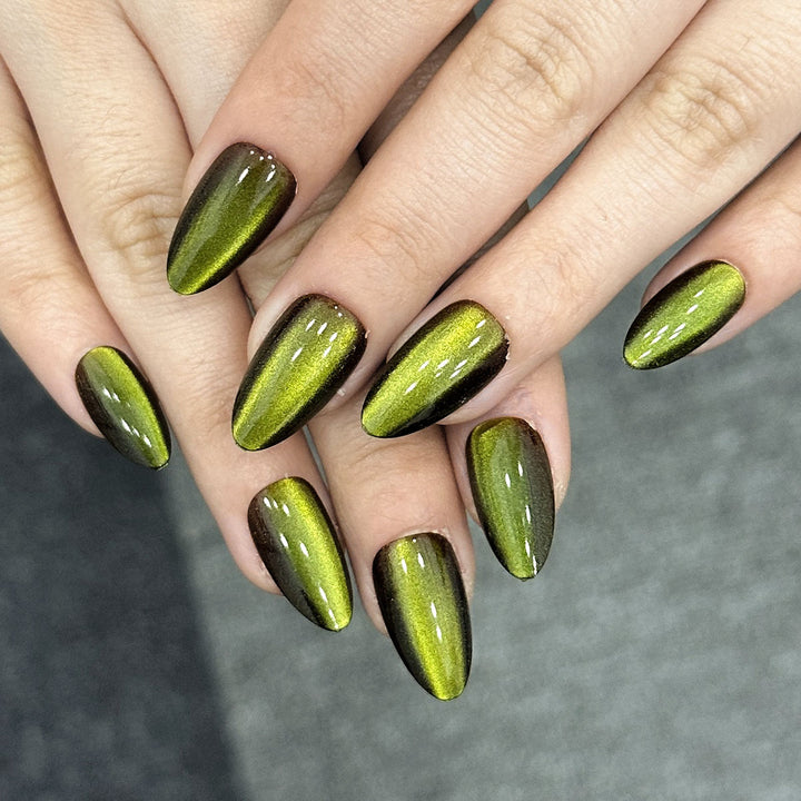 Glossy Press-On Nail Art Set