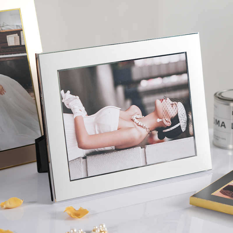 Elegant Decorative Art Frame