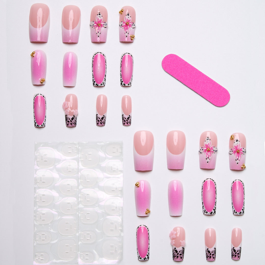 Nail art set with floral and glamorous accents Kalsten