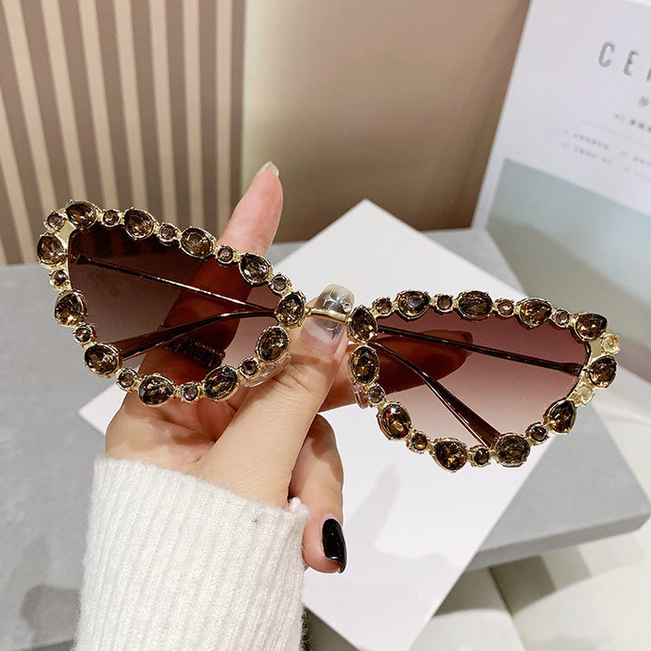 Ladies Glamorous Cat-Eye Sunglasses with Sparkling Rhinestone Details Kalsten