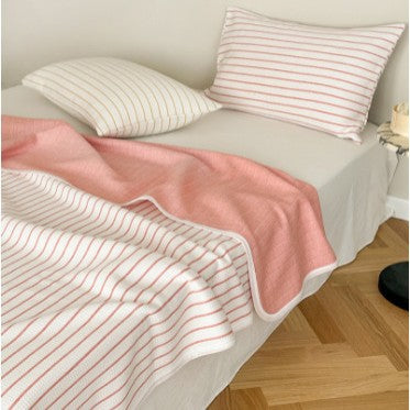 Reversible jacquard-knit blanket with fine stripes & matching pillowcase set