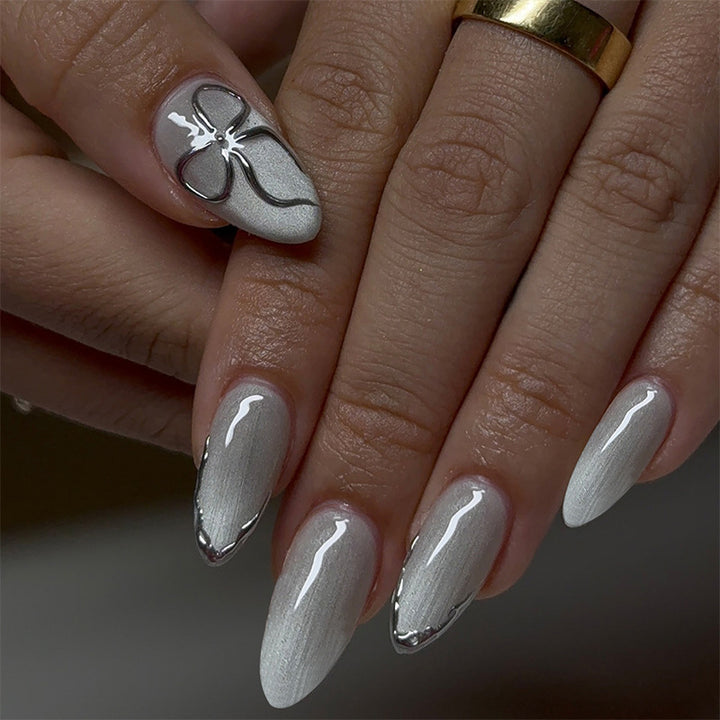 Stylish Press-On Nail Set with Elegant Silver Accents Kalsten