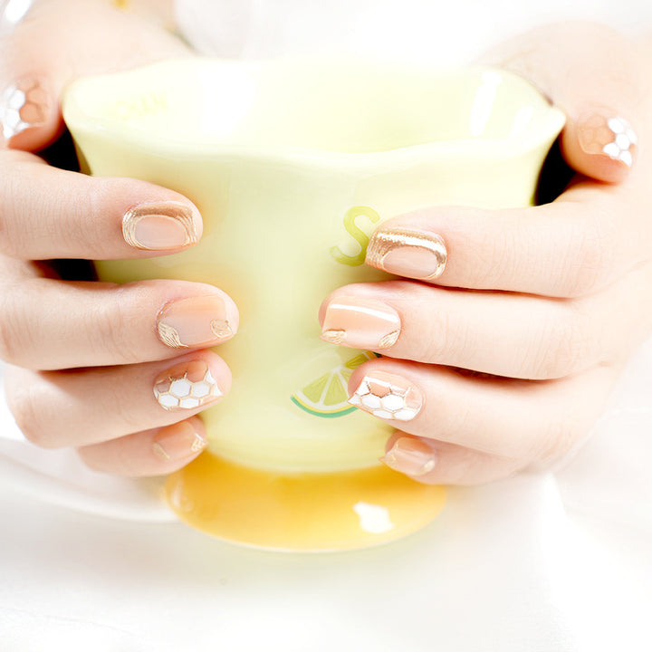 Elegant Nail Art Design Kalsten