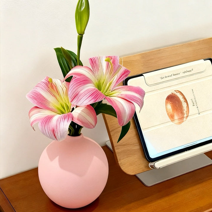 Elegant Decorative Tulip Vase